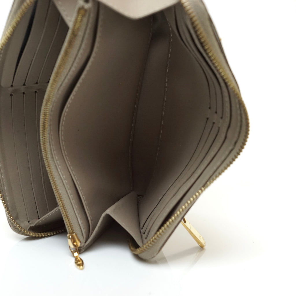 Louis Vuitton Zippy Wallet Suhari