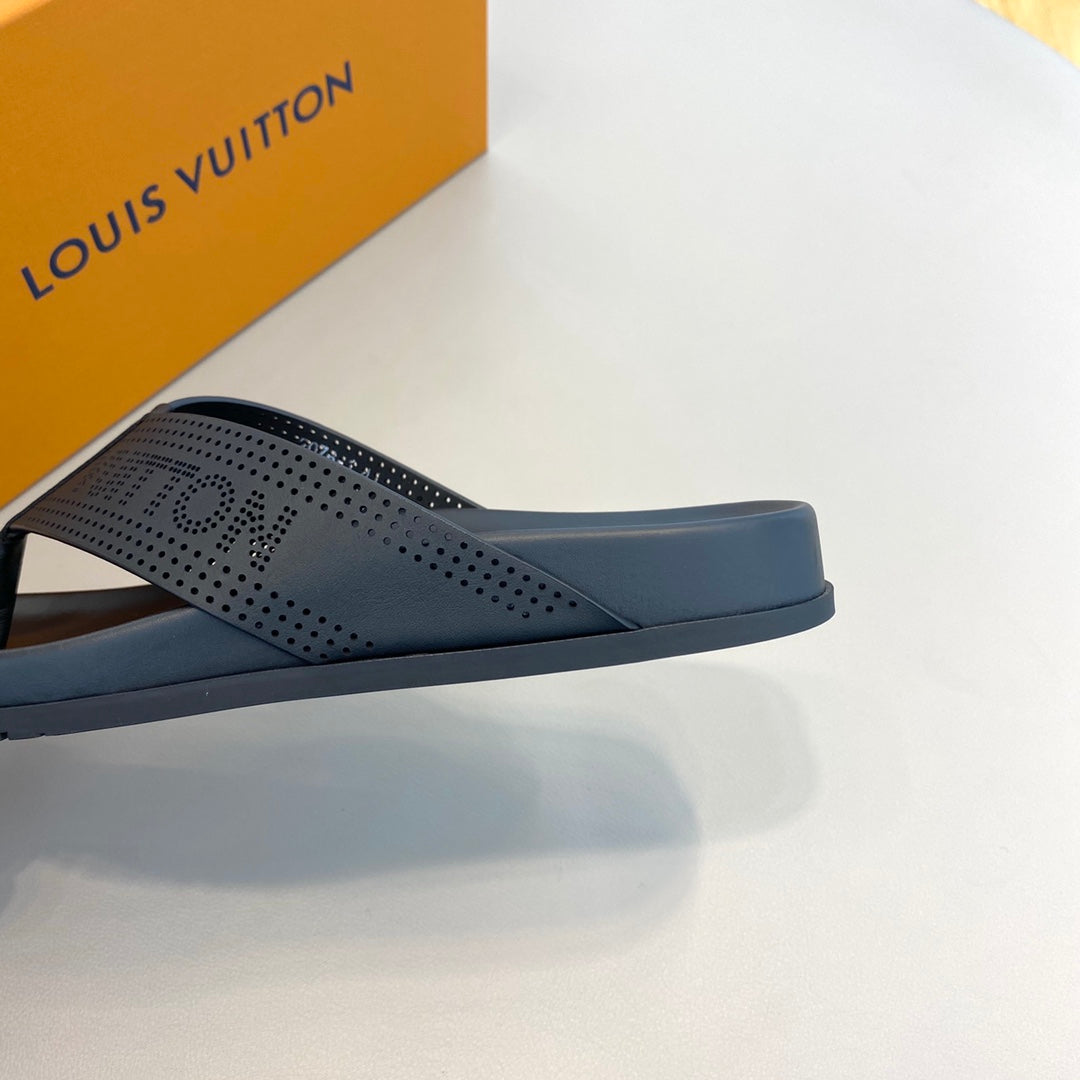 Louis Vuitton Mirabeau Thong