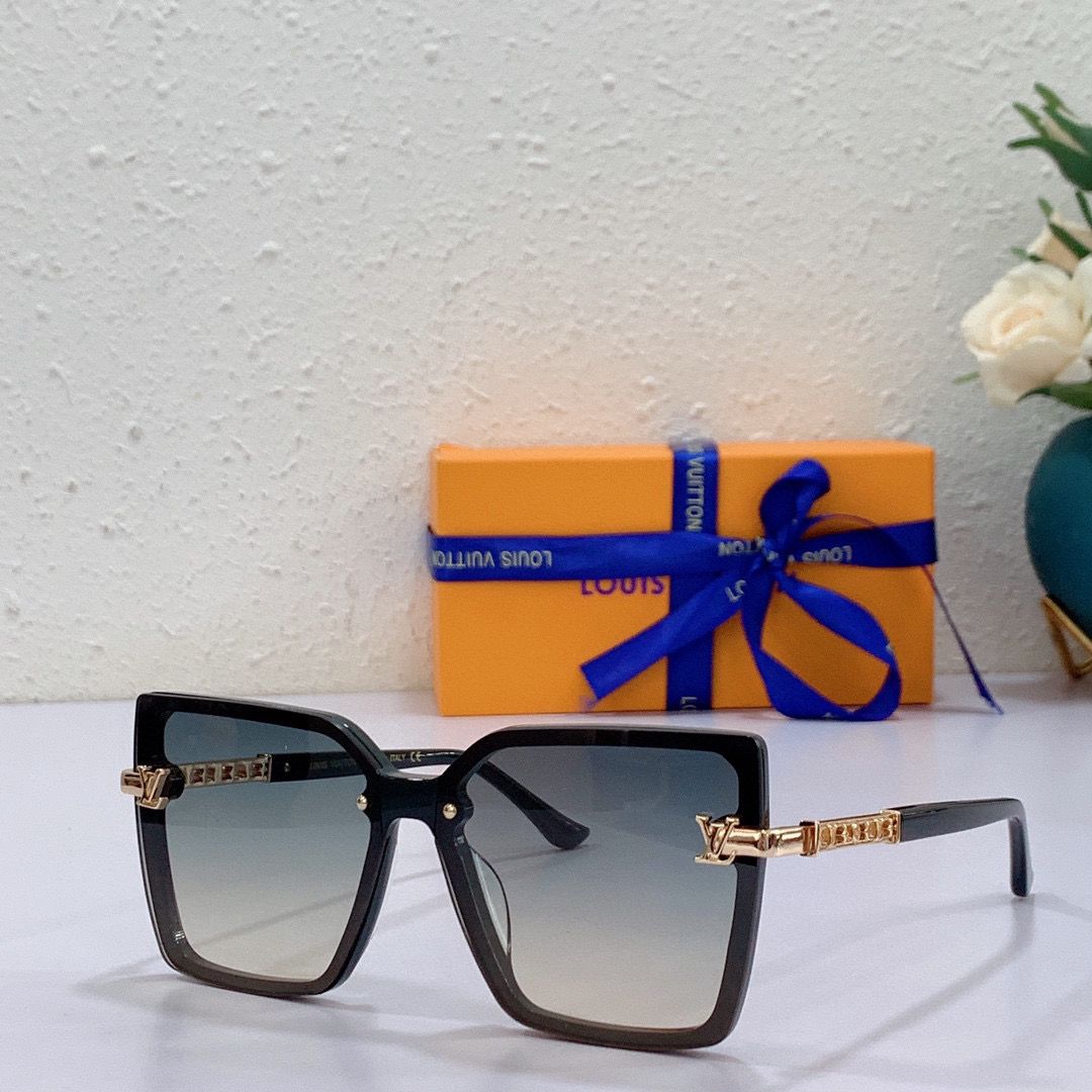 Louis Vuitton Moon Square Sunglasses