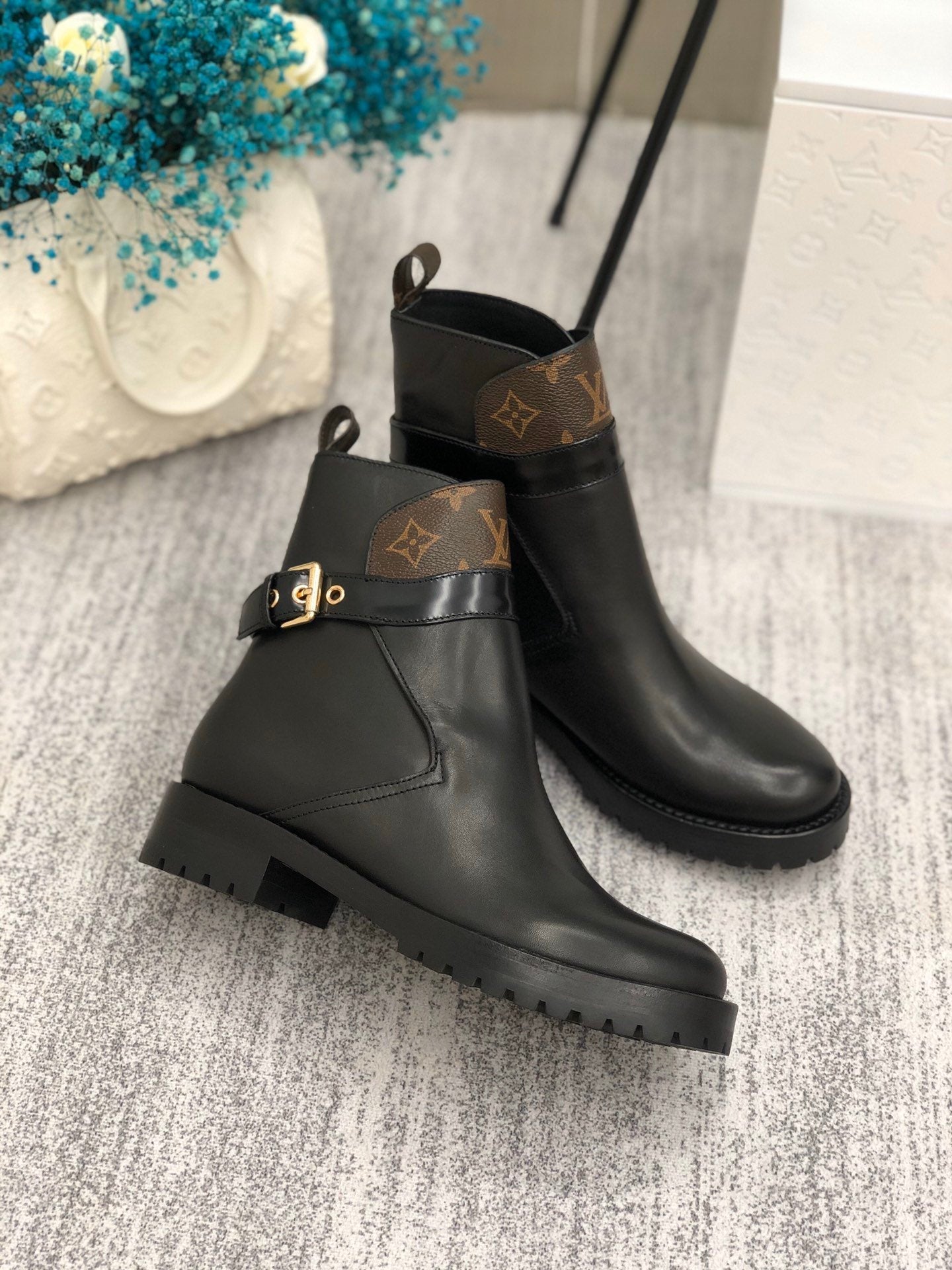Louis Vuitton Discovery Flat Ankle Boot Black