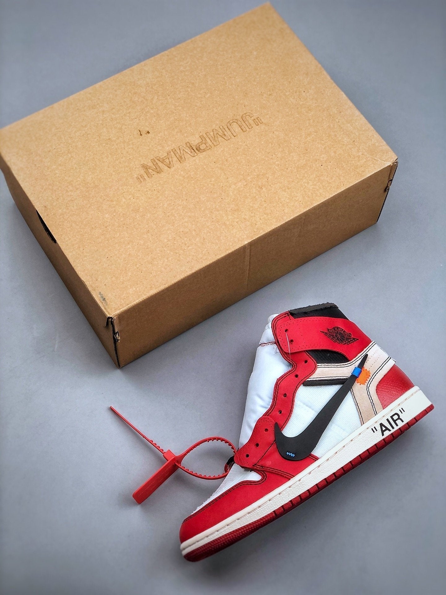 Nike Air Jordan 1 Retro High Off-White Chicago