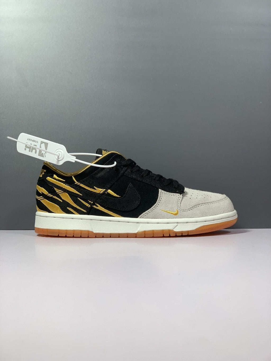 Nike Dunk Low GS God Of Wealth
