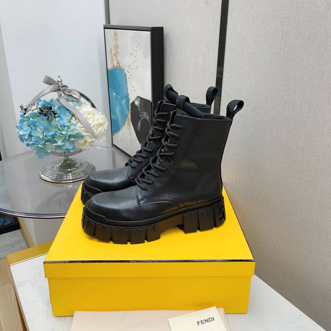 Fendi Force All Black