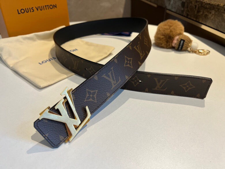 Louis Vuitton Initiales Reversible