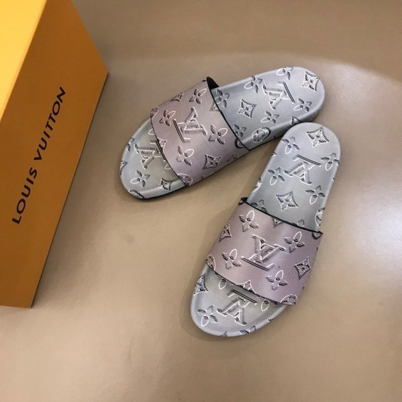 Louis Vuitton x Virgil Abloh Slide Sandals Spring/Summer Collection Gray-Black