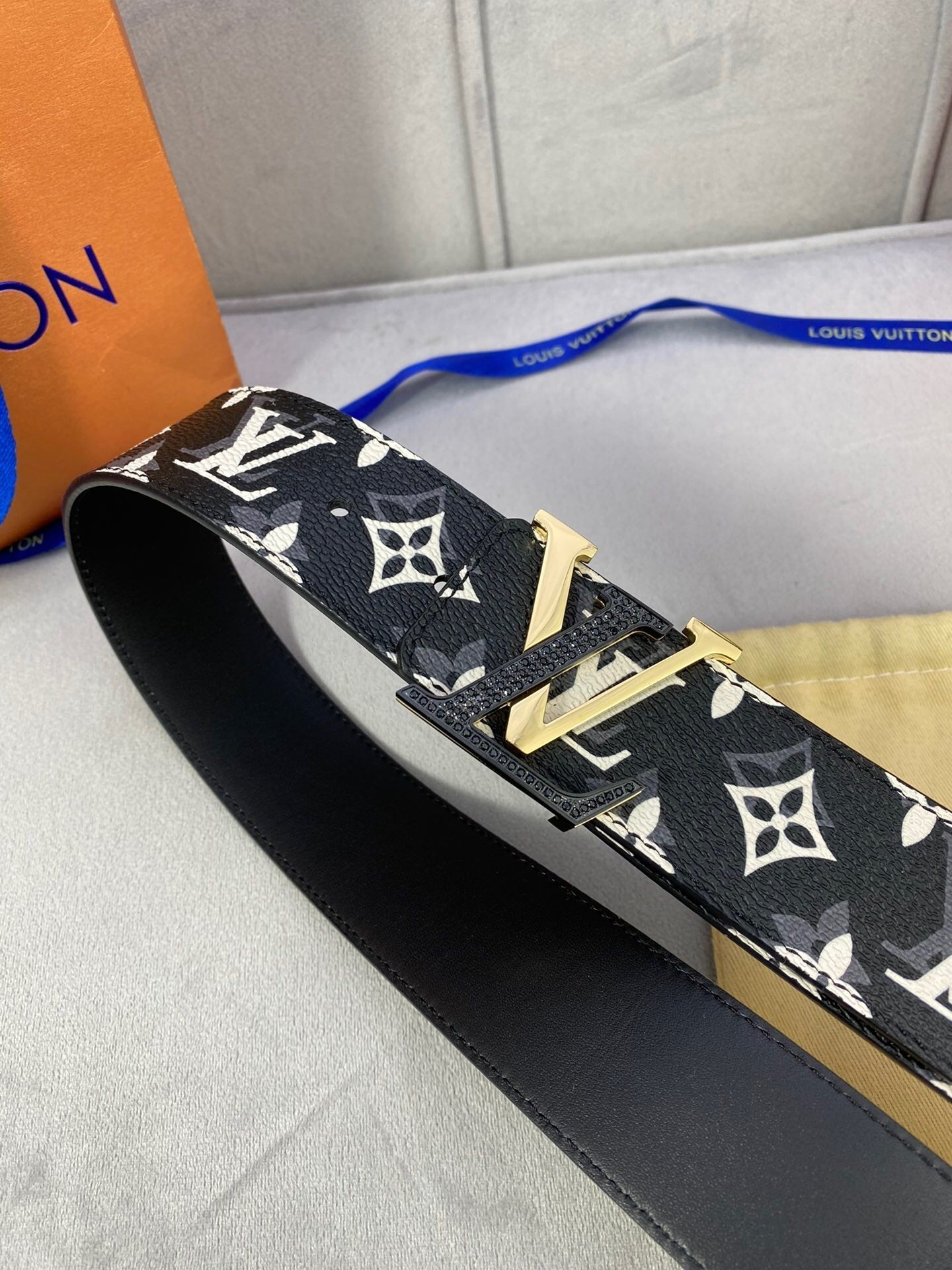 Louis Vuitton Initiales Reversible