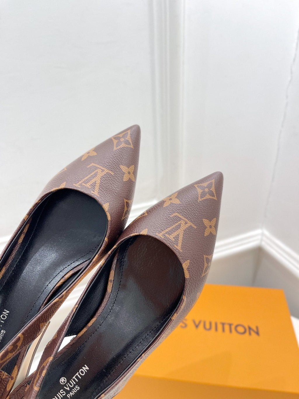 Louis Vuitton Magnetic Slingback Pump Brown
