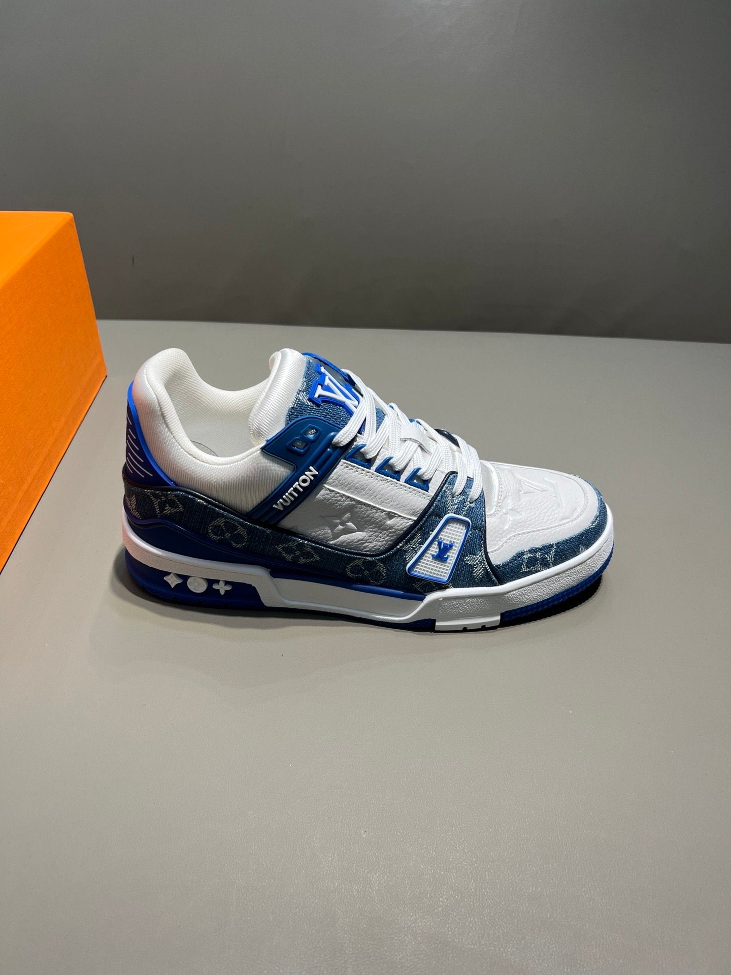 Louis Vuitton Trainer Sneaker
