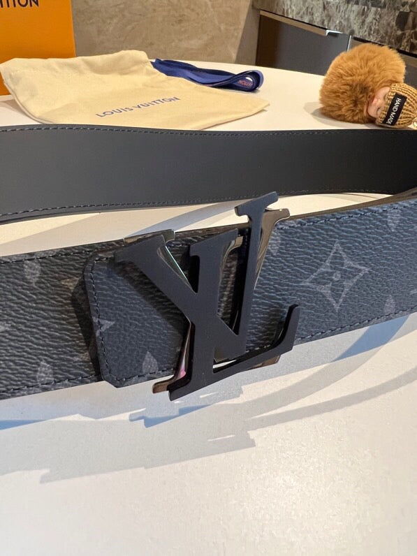 Louis Vuitton Initiales Reversible