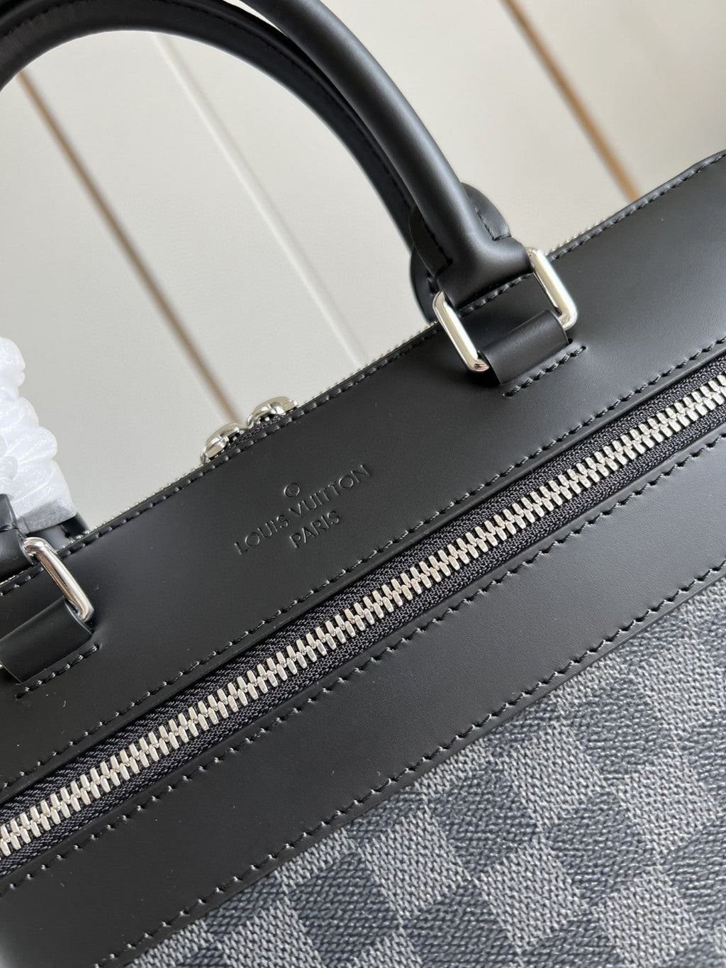 Louis Vuitton Porte Documents Jour Damier Graphite 37cm