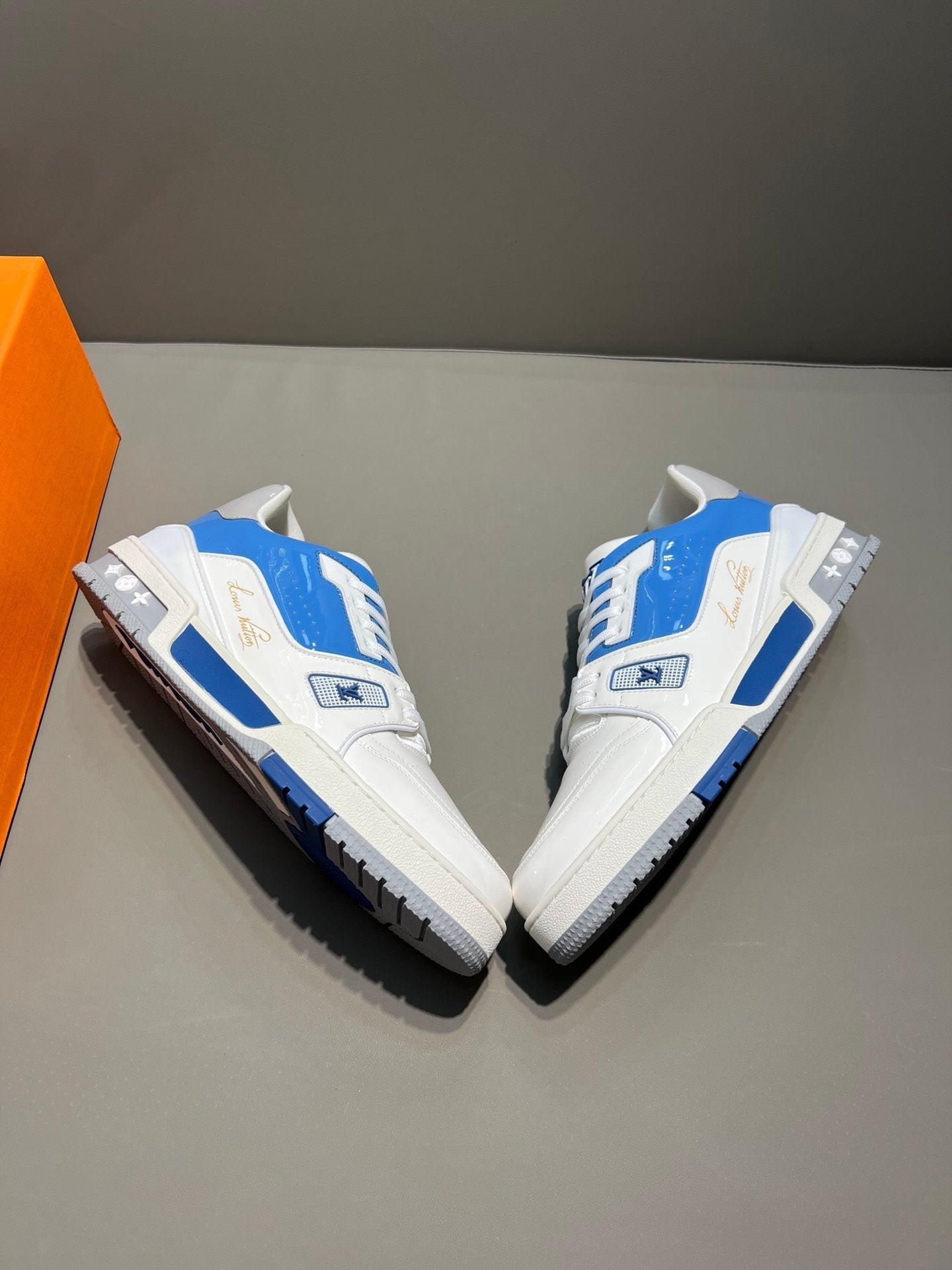 Louis Vuitton Trainer Sneaker