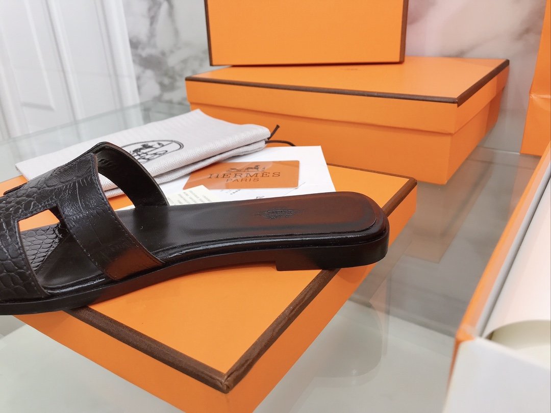 Hermes Oran Sandal Black
