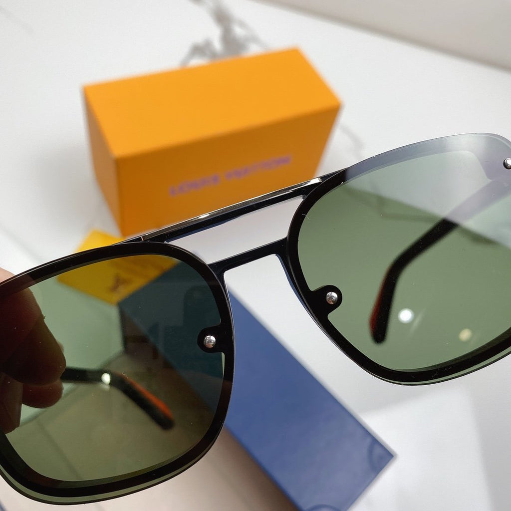 Gucci Square frame Sunglasses
