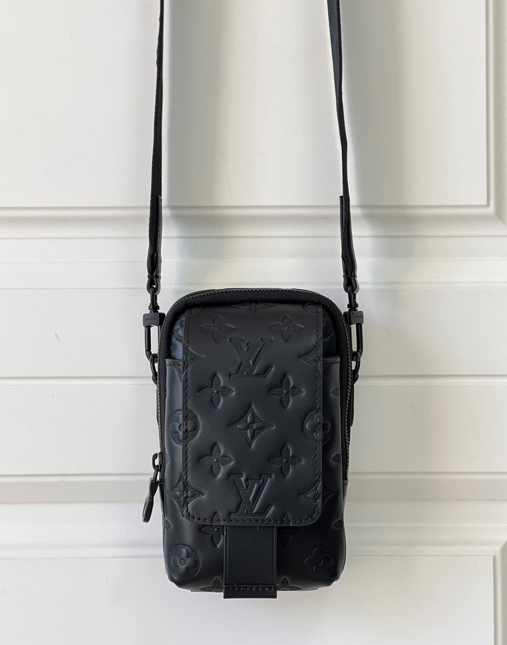 Louis Vuitton Flap Double Phone Pouch 18cm