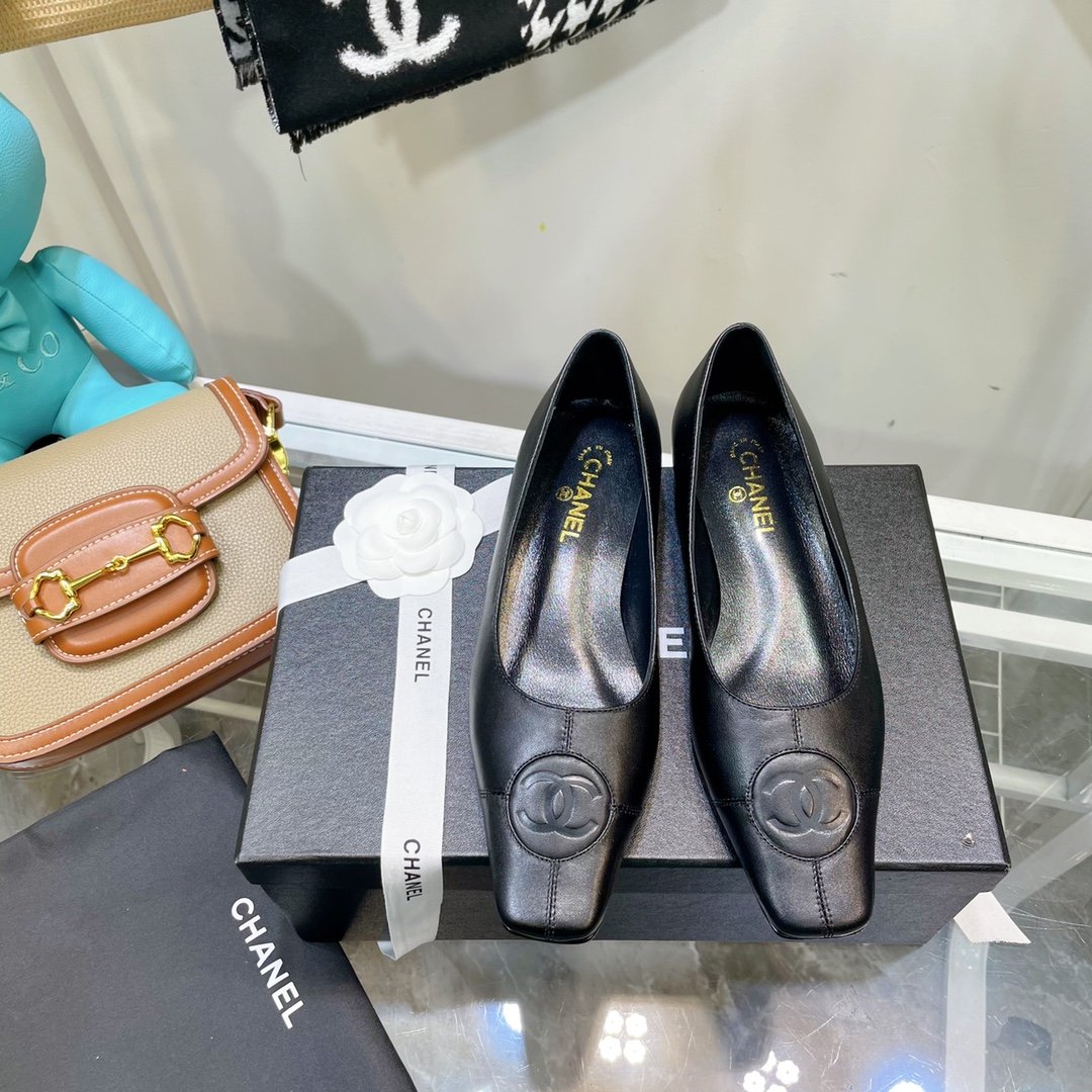 Chanel Flats Black