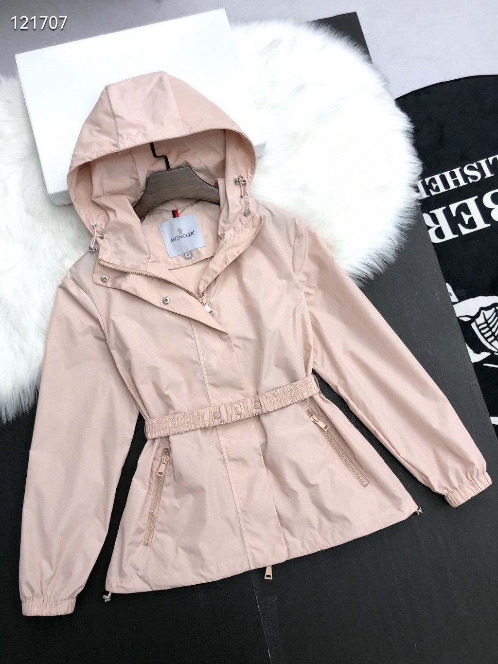 Moncler Ducastel Parka Pink