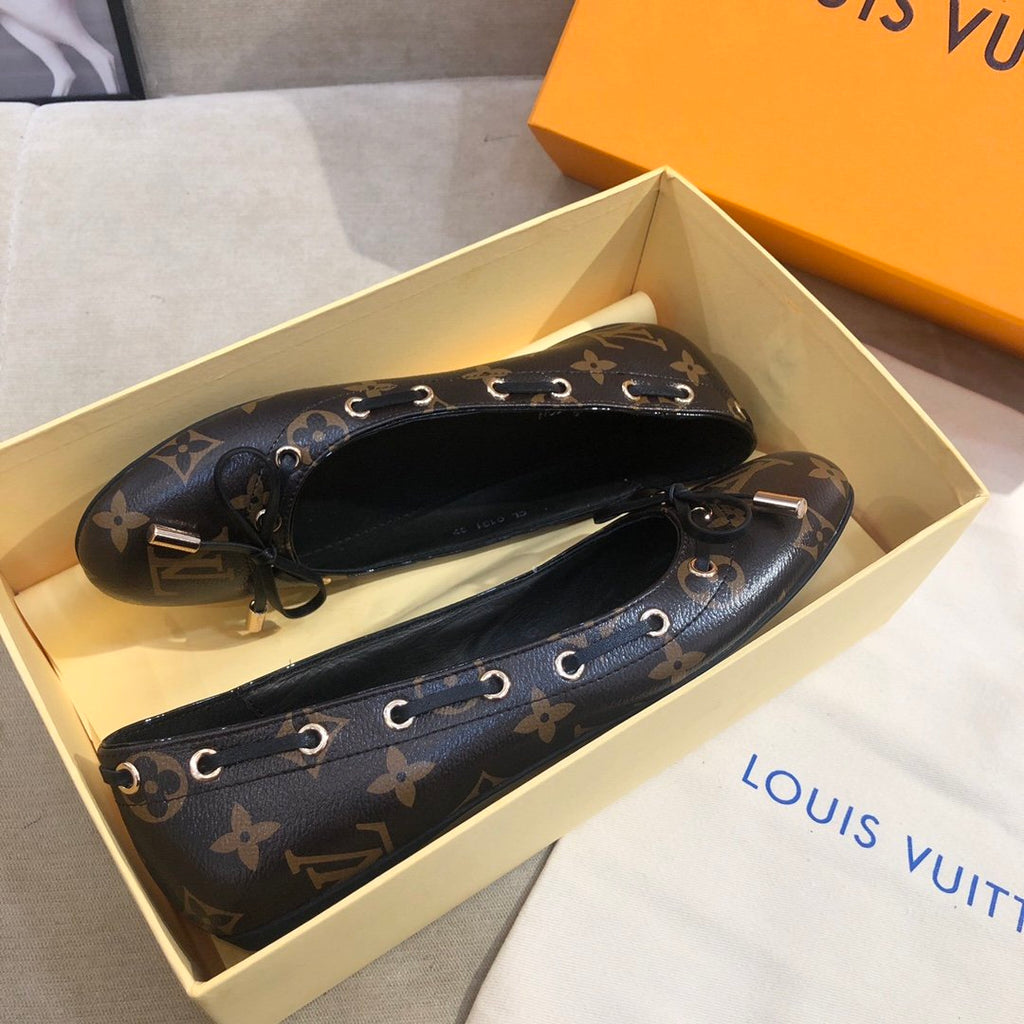 Louis Vuitton Gloria Flat Loafer Black