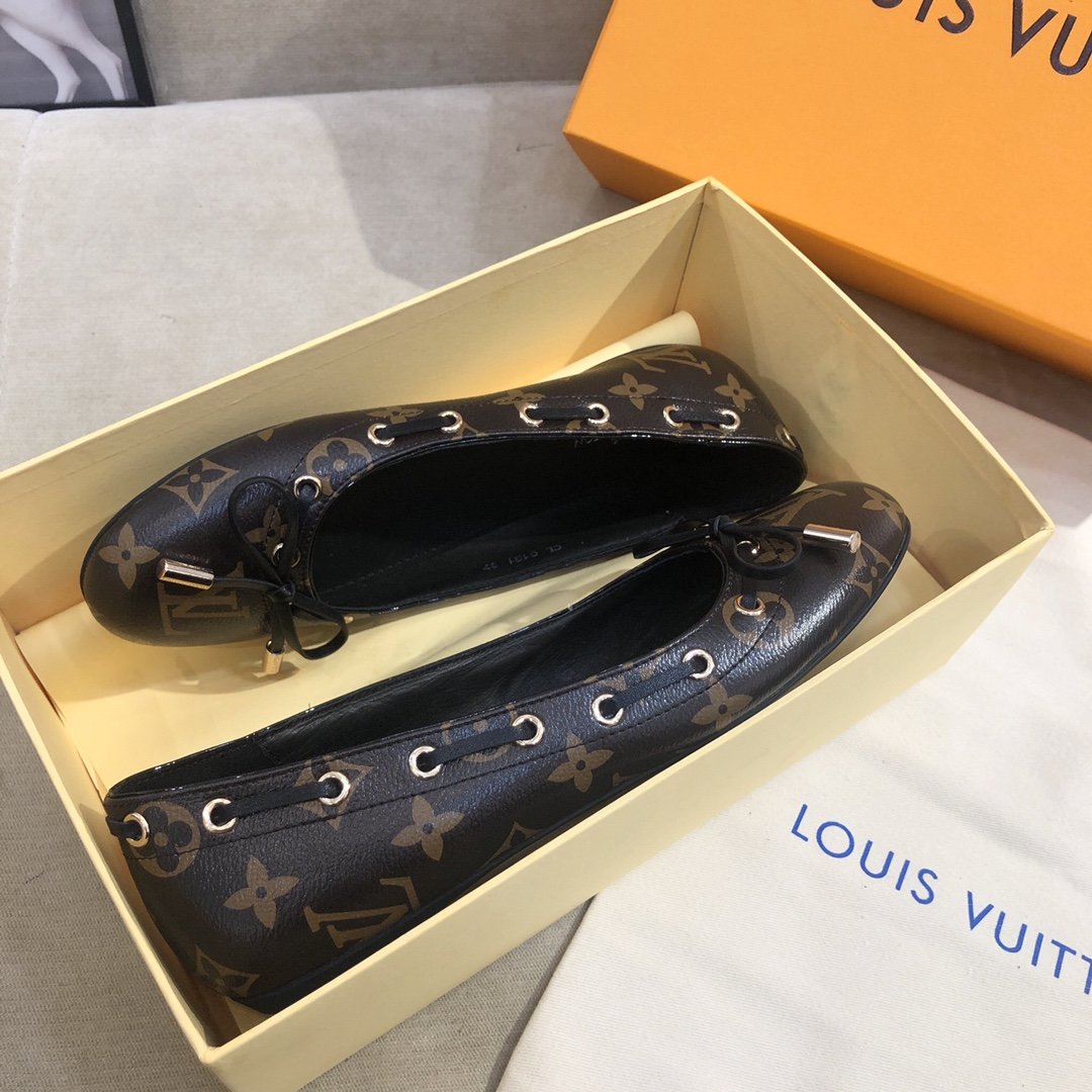 Louis Vuitton Gloria Flat Loafer Black