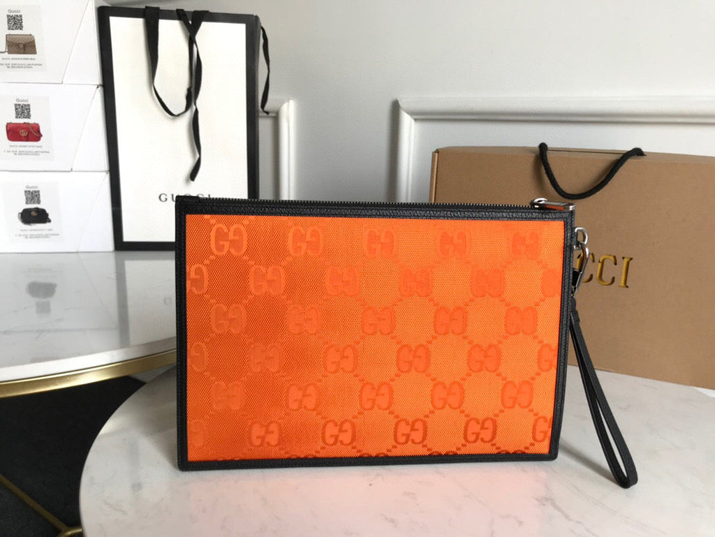 Gucci Off The Grid Pouch 31cm