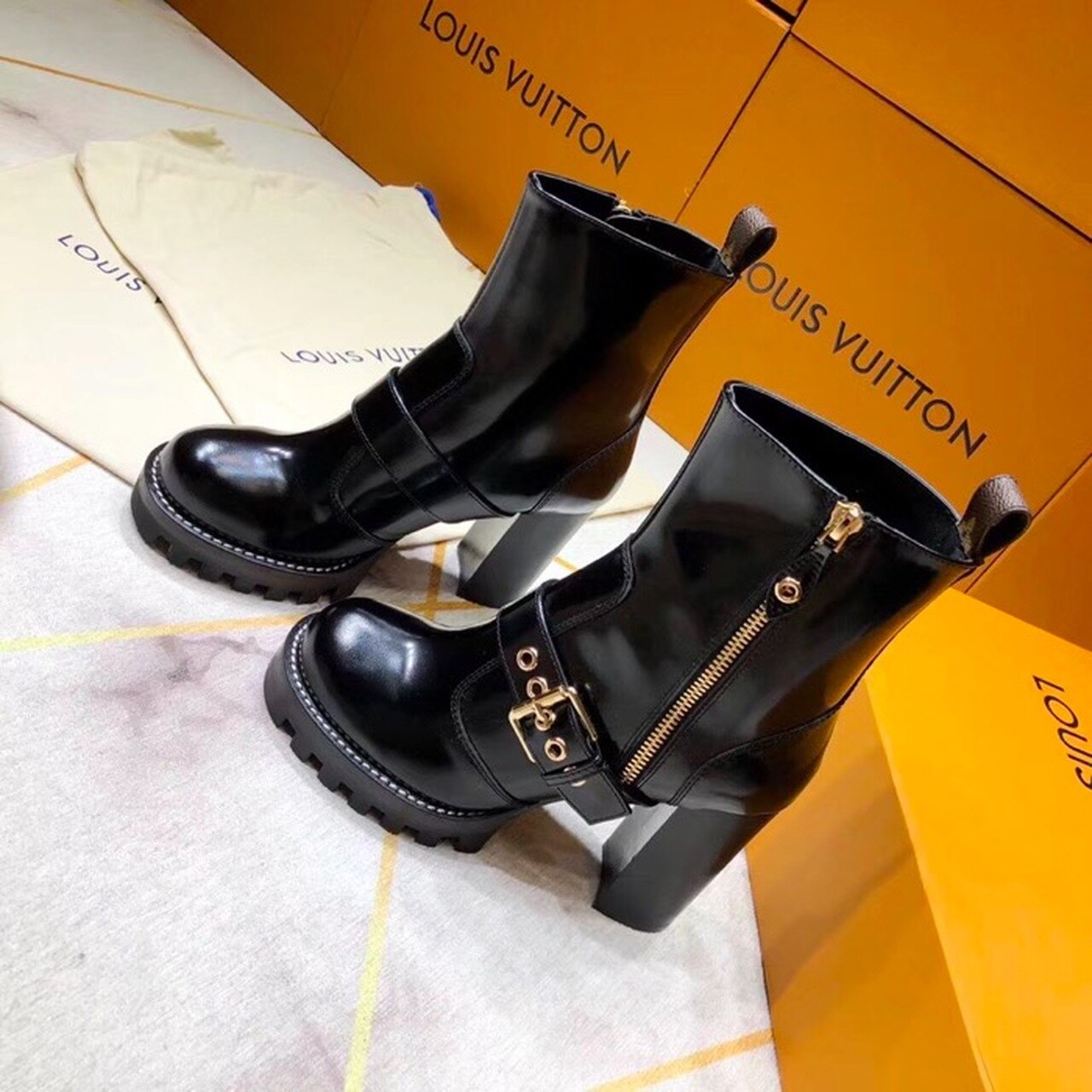 Louis Vuitton Star Trail Ankle Buckle Boot Calfskin Leather Fall/Winter Collection Black