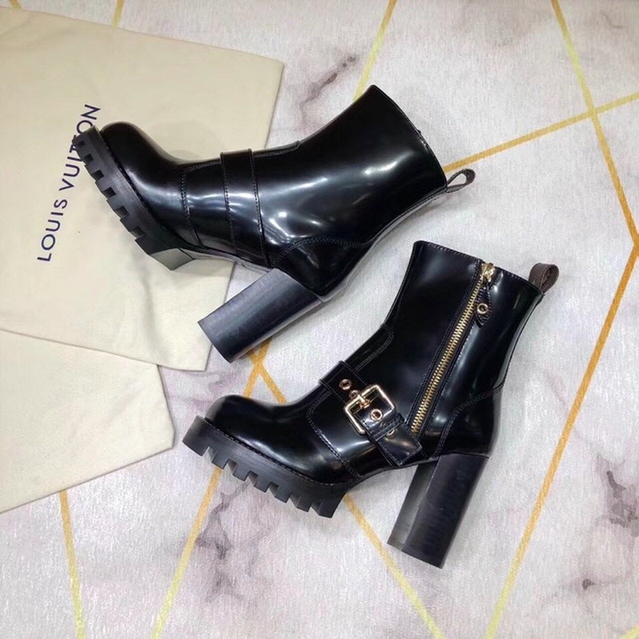 Louis Vuitton Star Trail Ankle Buckle Boot Calfskin Leather Fall/Winter Collection Black