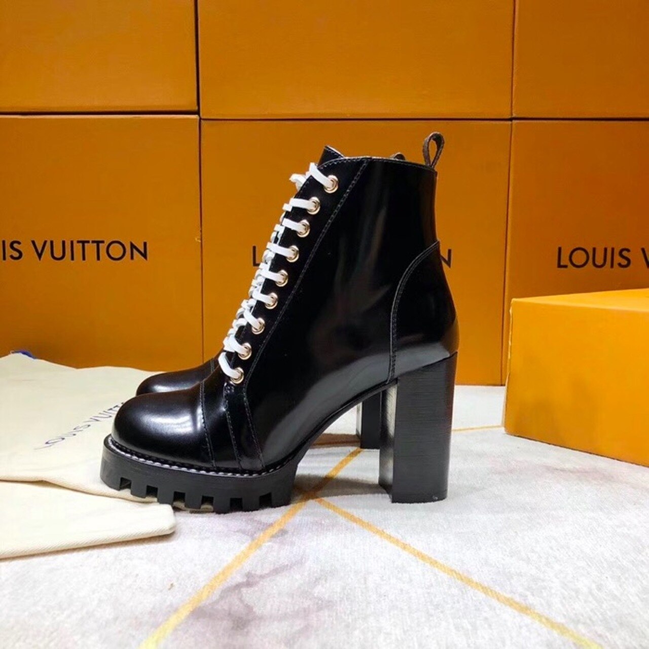 Louis Vuitton Star Trail Ankle Boot Calfskin Leather Fall/Winter Collection 1A2Y89 Black