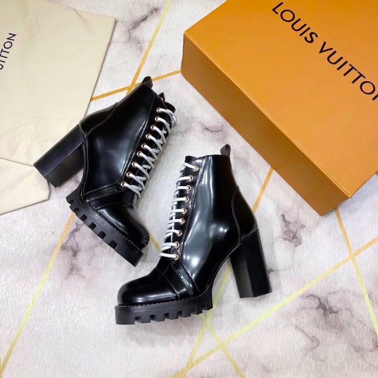 Louis Vuitton Star Trail Ankle Boot Calfskin Leather Fall/Winter Collection 1A2Y89 Black