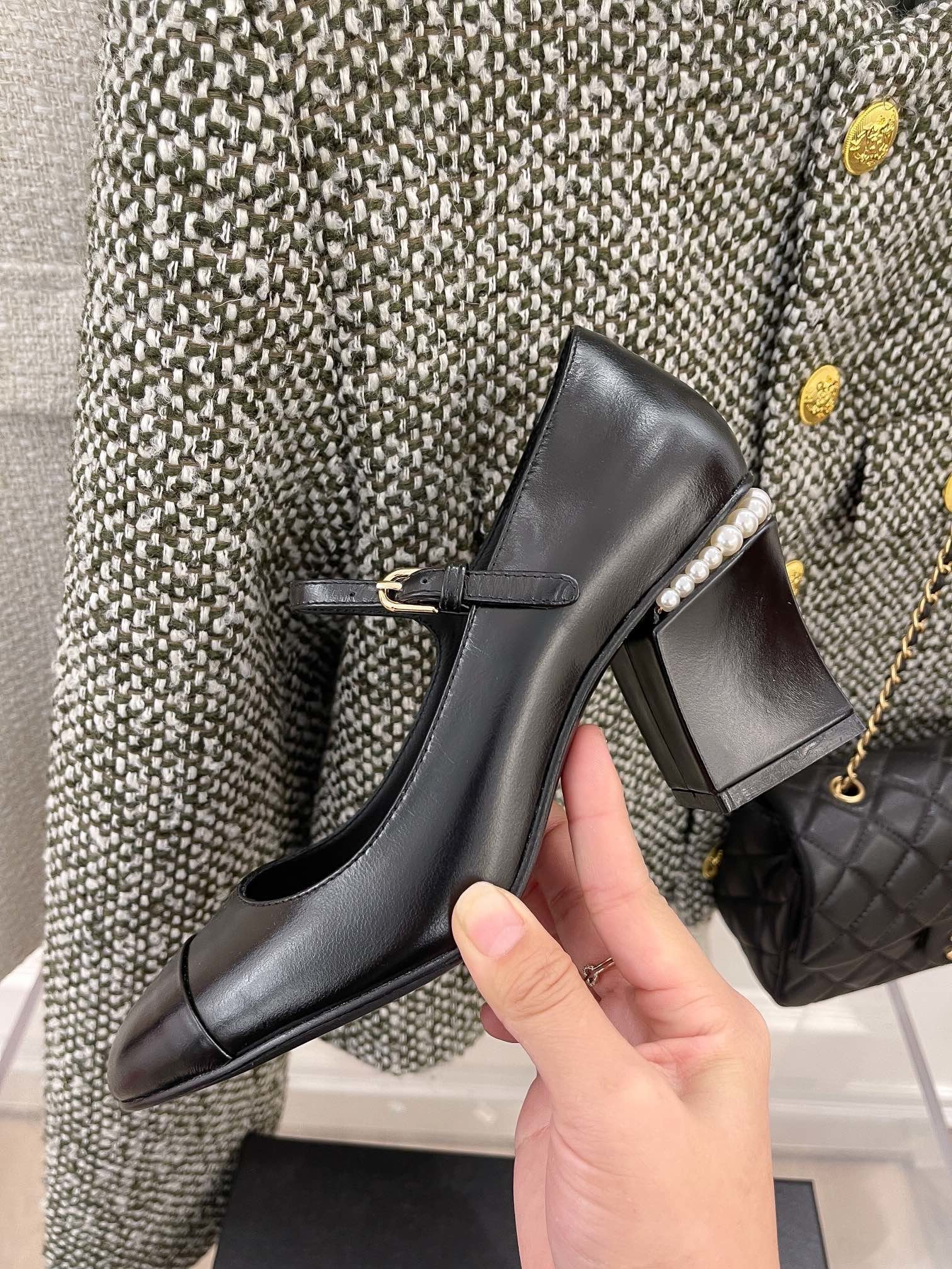 Chanel Open Shoes Black