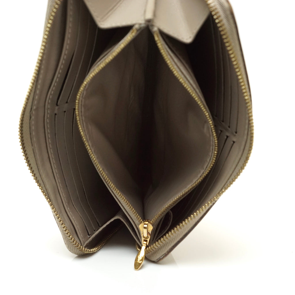Louis Vuitton Zippy Wallet Suhari