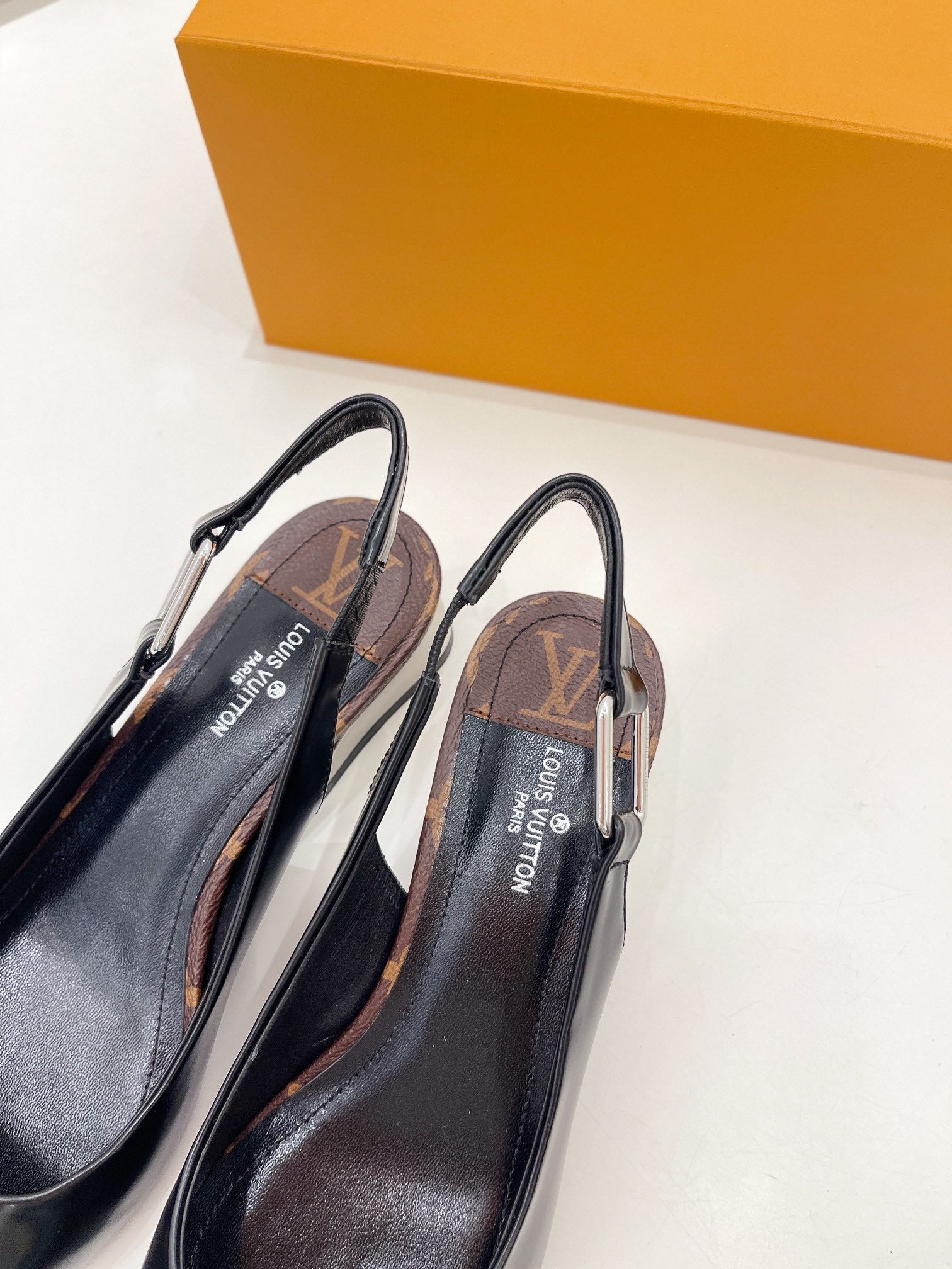 Louis Vuitton Magnetic Slingback Pump Black