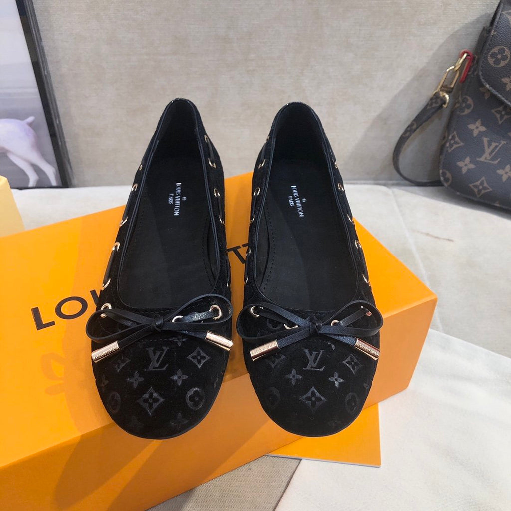 Louis Vuitton Gloria Flat Loafer Black