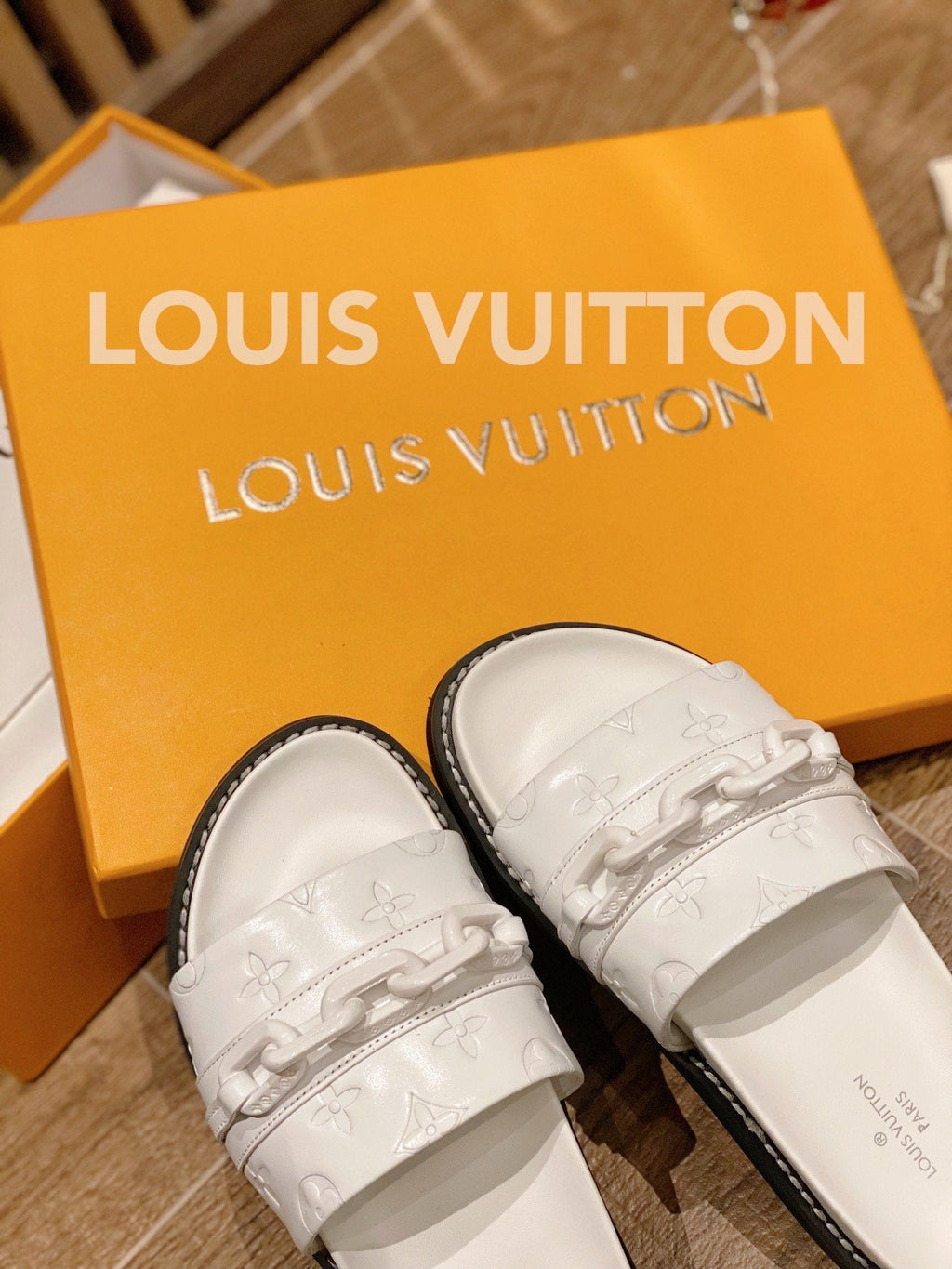 Louis Vuitton Unset Flat Comfort Mule White