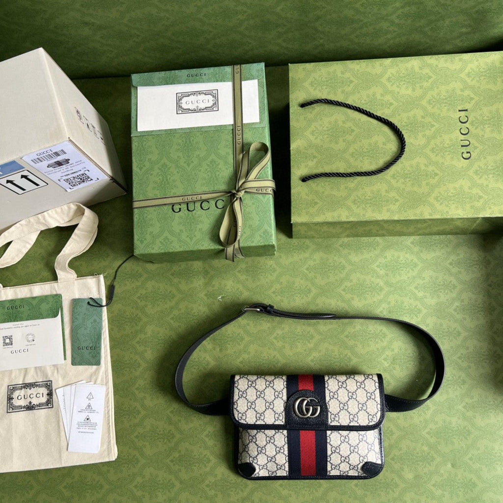 Gucci Messenger Bag With Interlocking G 21cm Beige