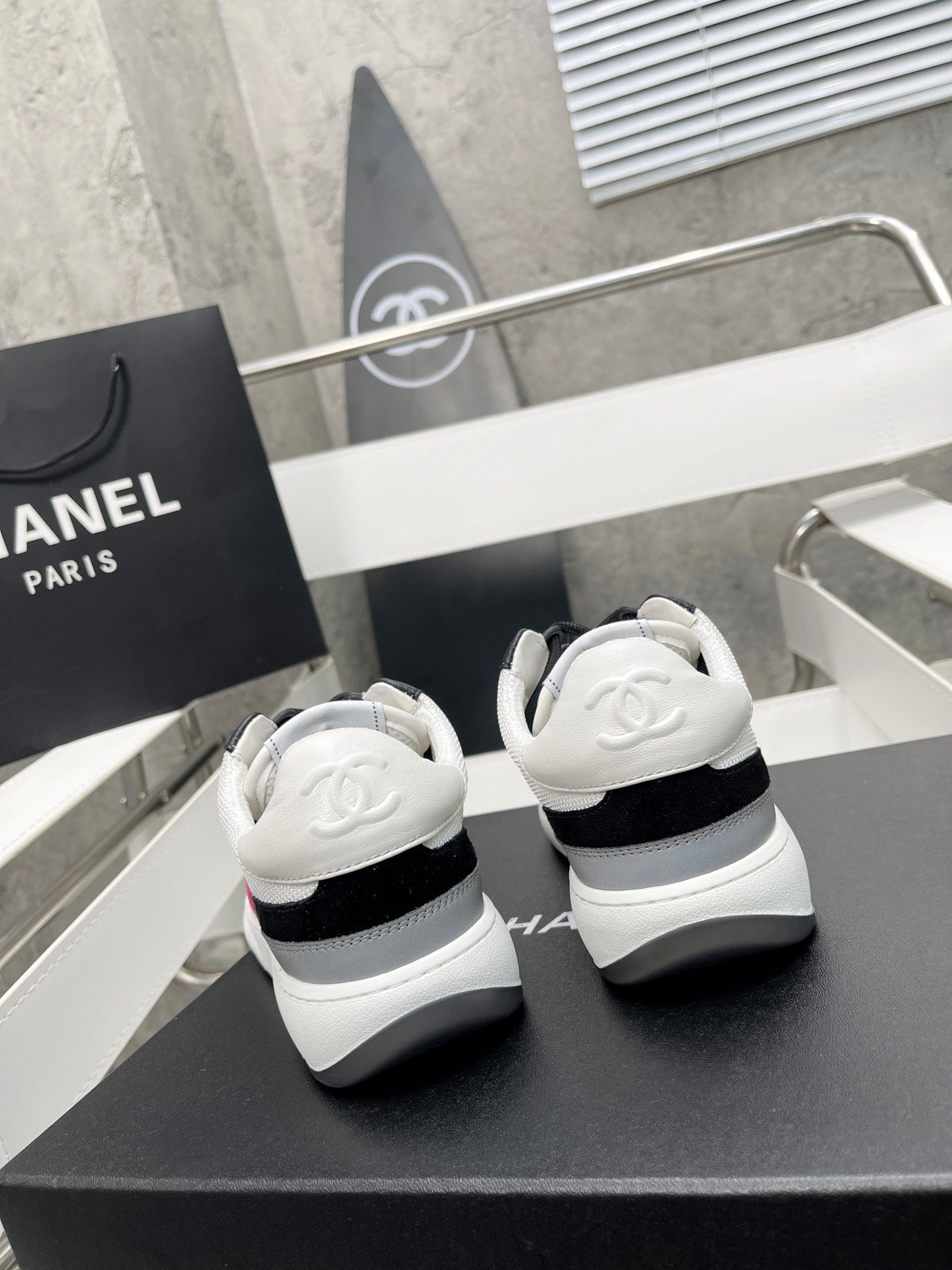 Chanel Trainers Sneakers White/Pink