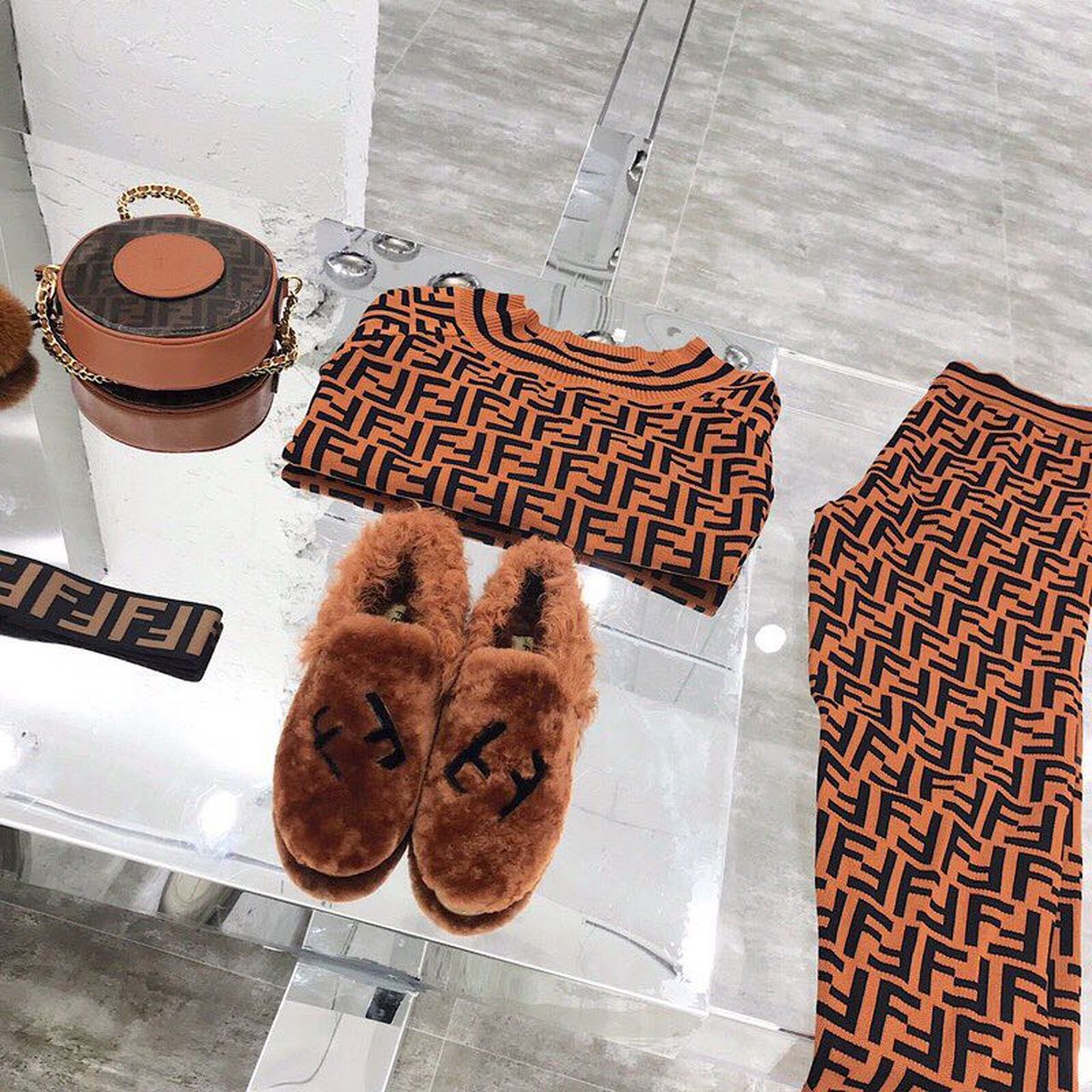Fendi FF Logo Mink Fur Slippers Calfskin Leather Fall/Winter 2018 Collection, Tan