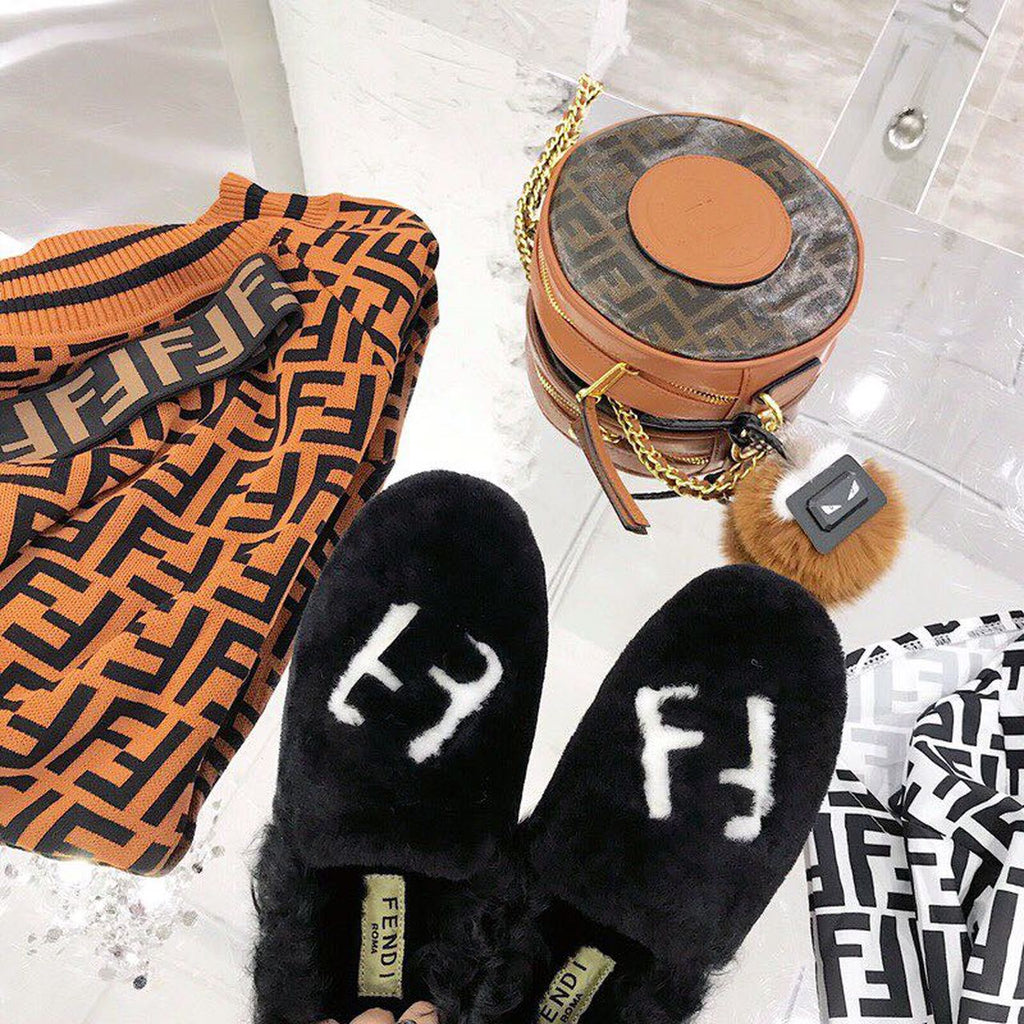 Fendi FF Logo Mink Fur Slippers Calfskin Leather Fall/Winter Collection, Black