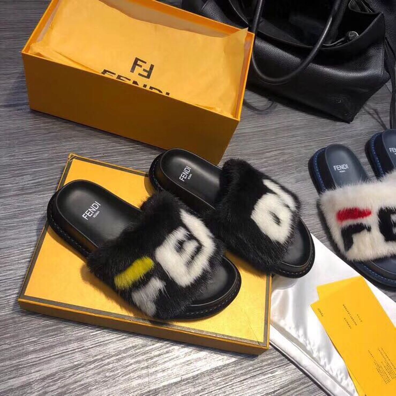Fendi Logo Mink Fur Slippers Calfskin Leather Fall/Winter 2018 Collection, Black