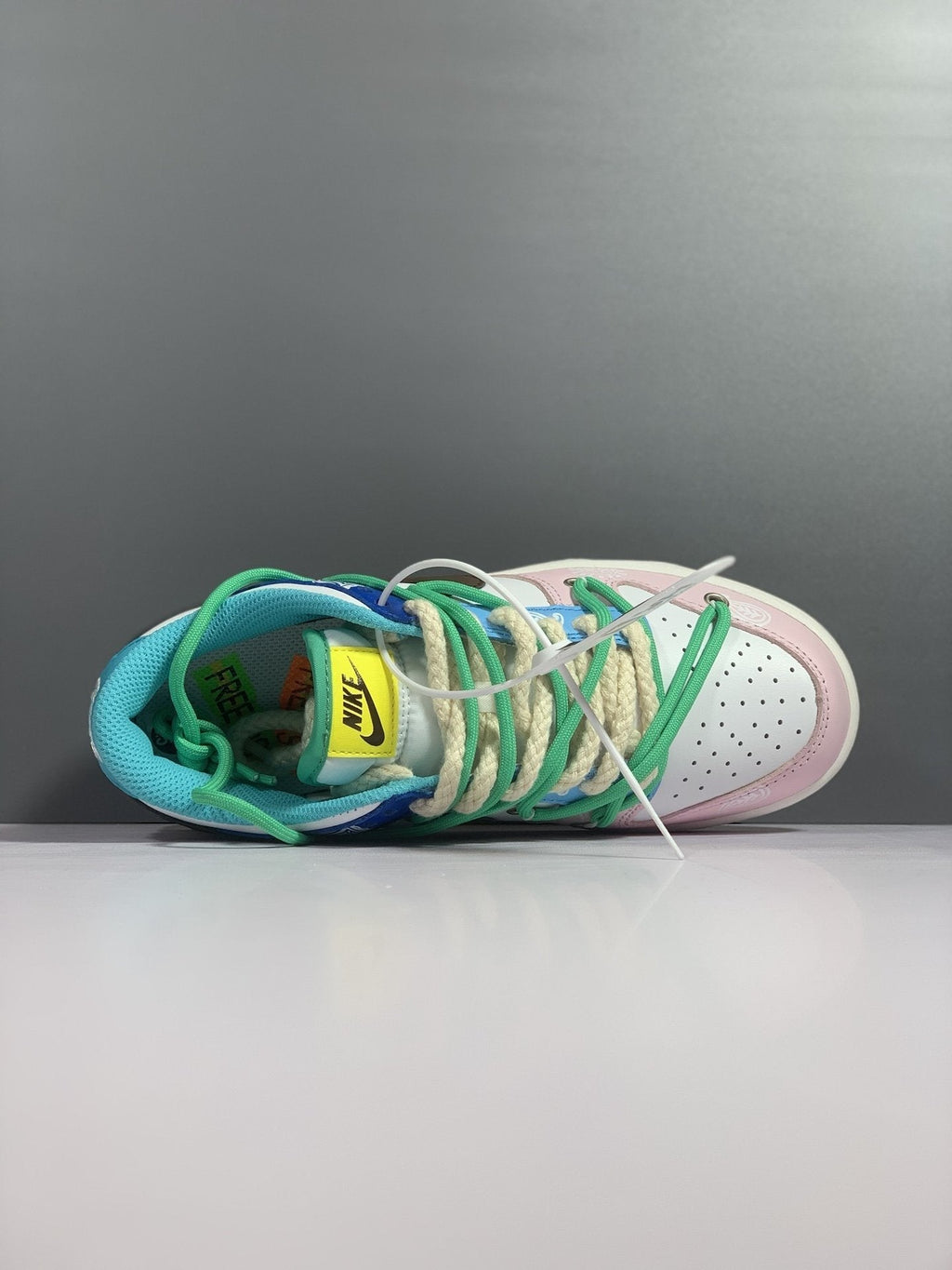 Nike SB Dunk Low Top