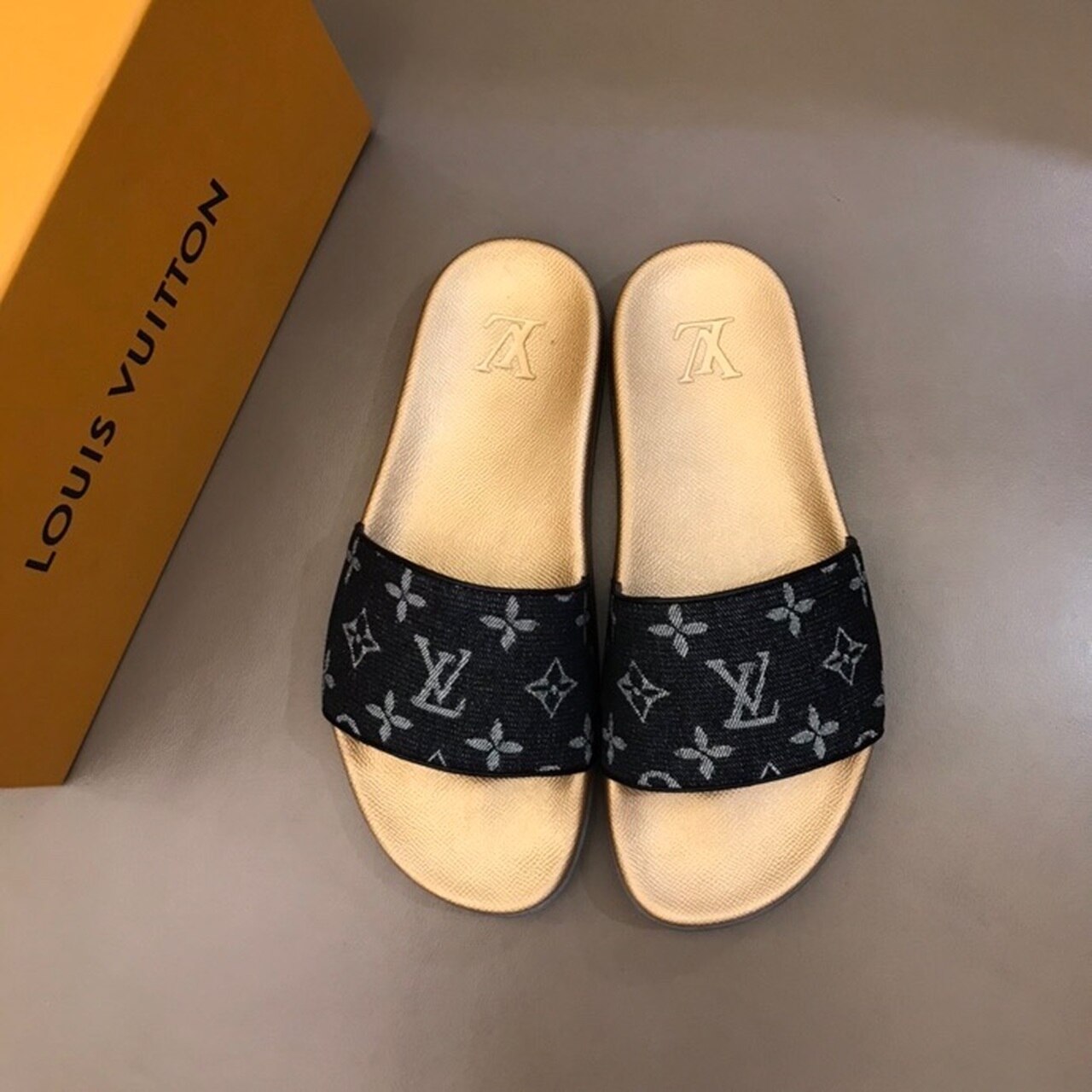 Louis Vuitton Mens Sandals Denim Canvas Spring/Summer Collection Black