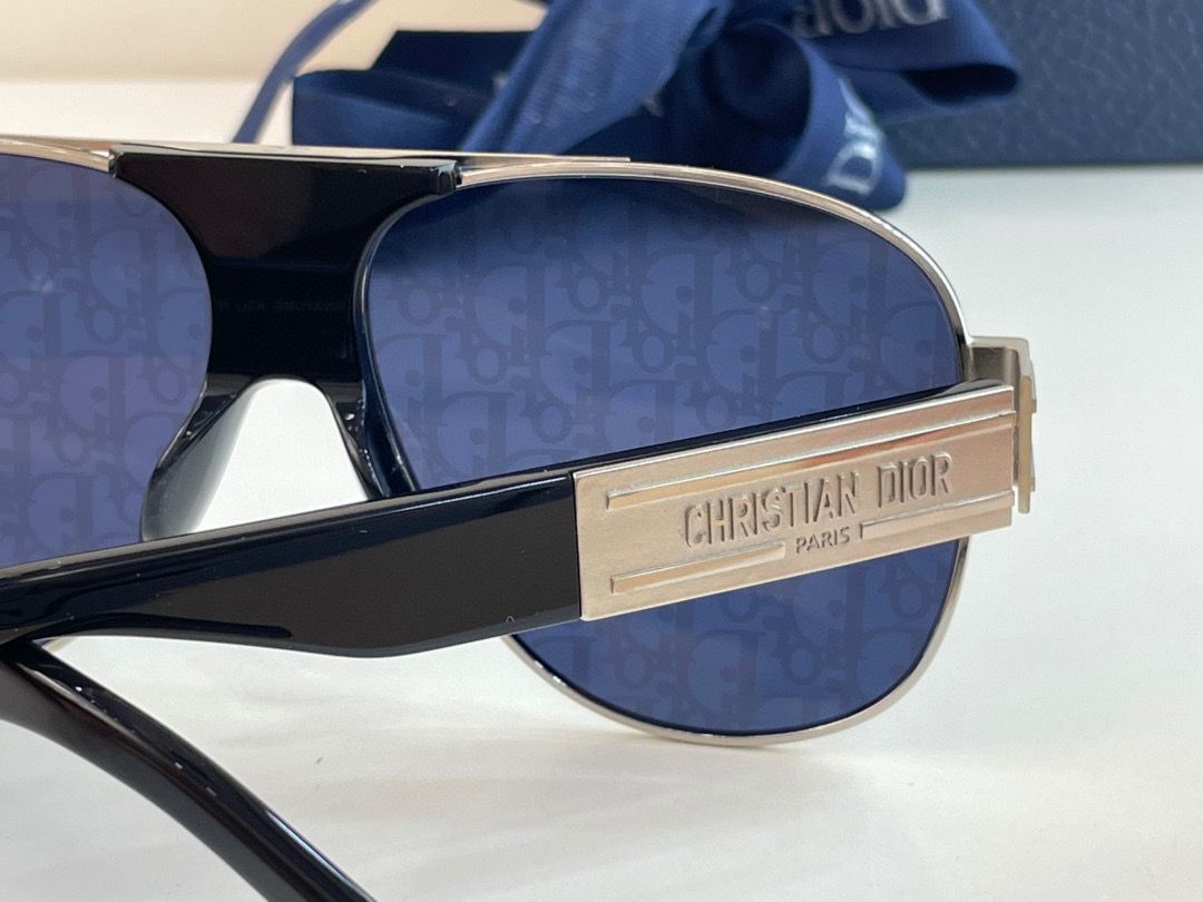 Dior Signature A3U