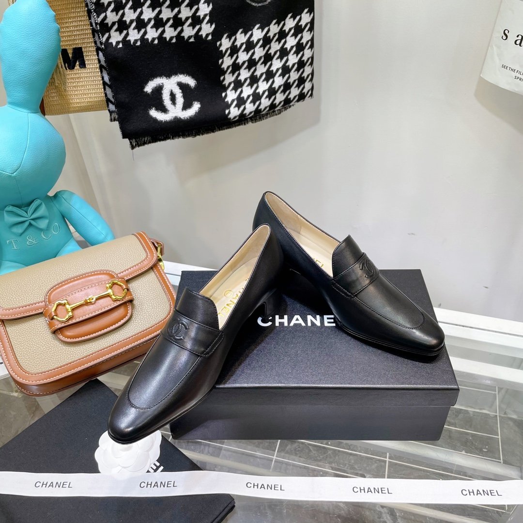 Chanel Loafers Black