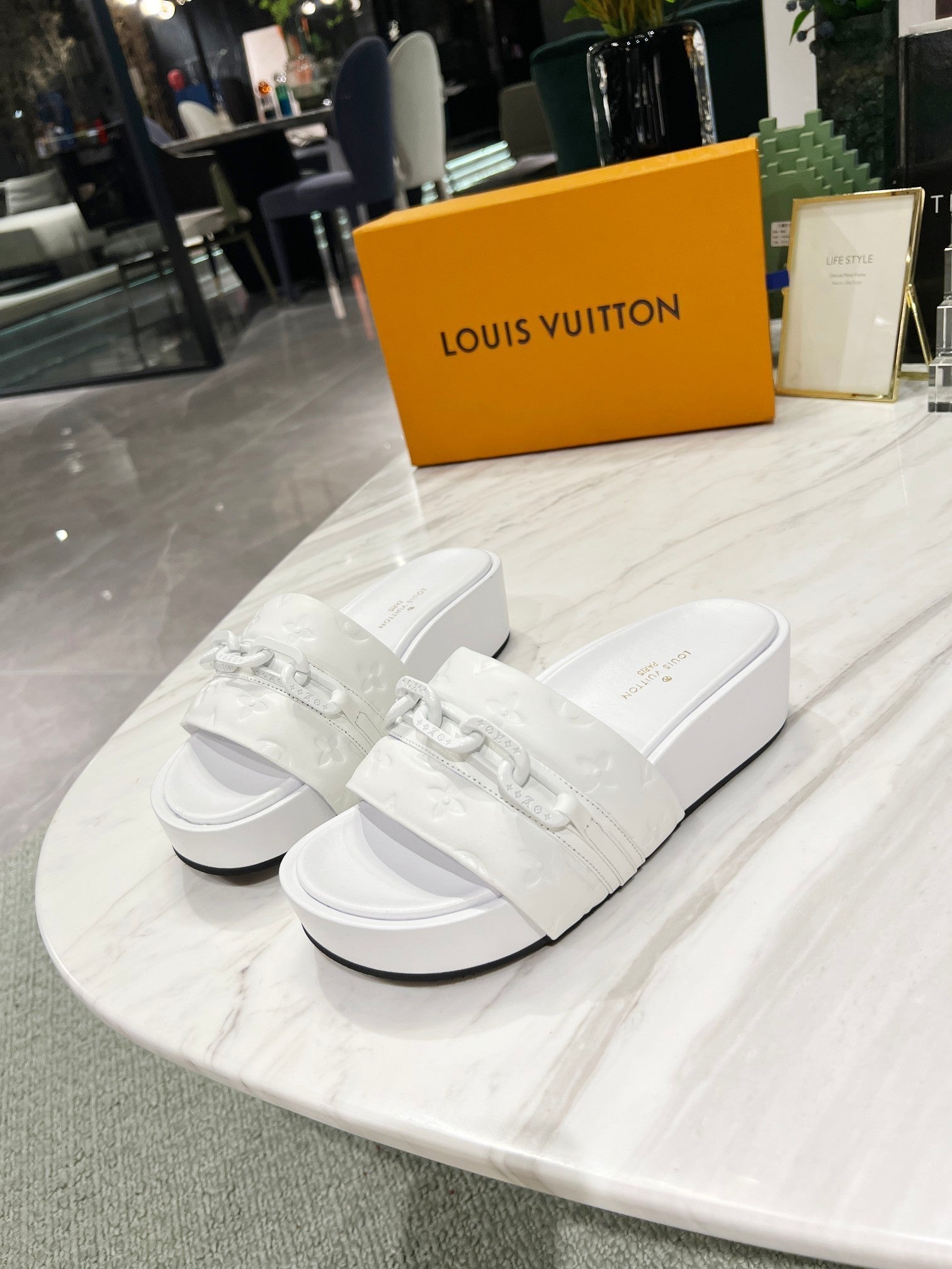 Louis Vuitton Jumbo Flatform Mule White