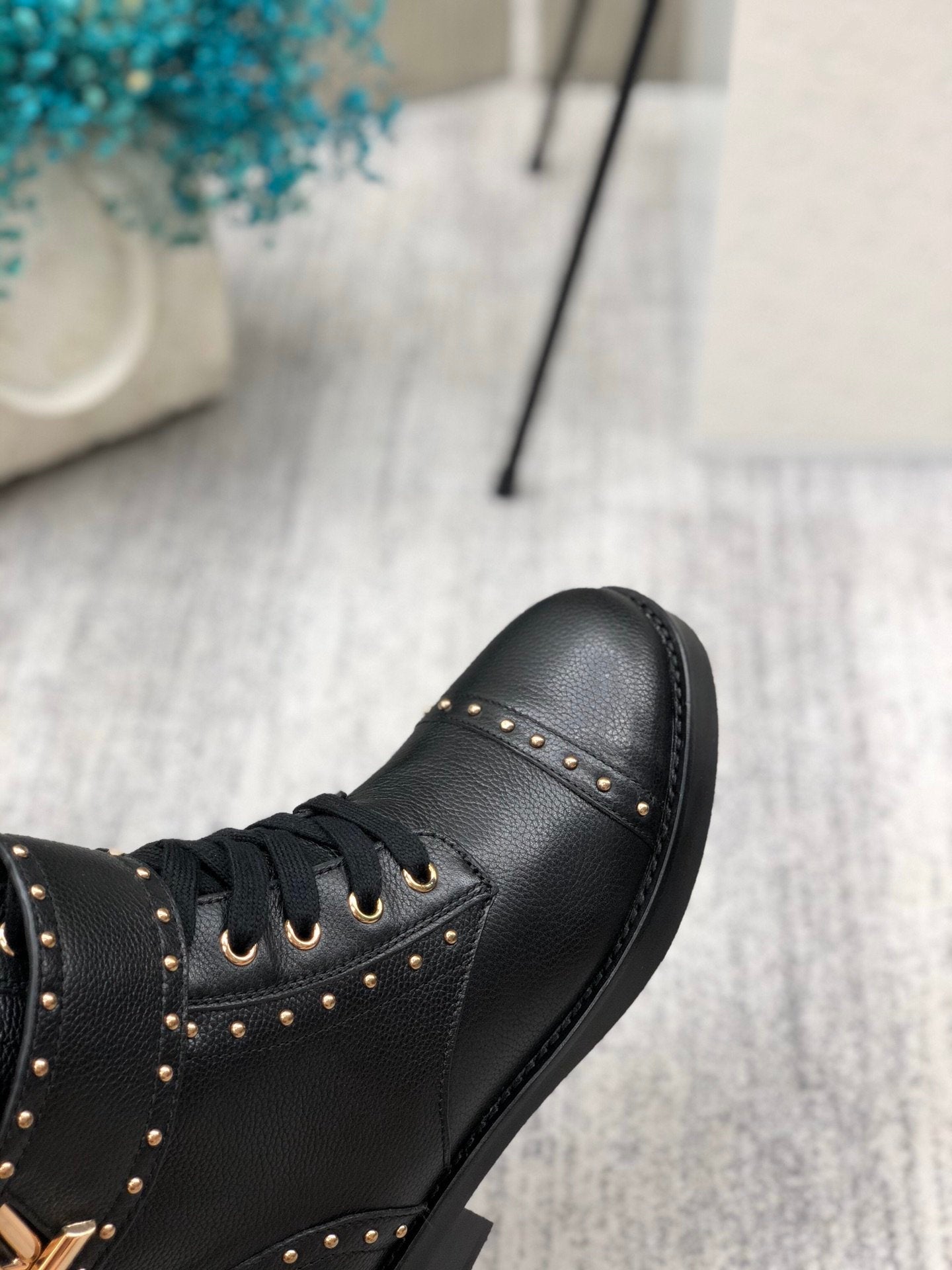 Louis Vuitton Wonderland Ranger Black
