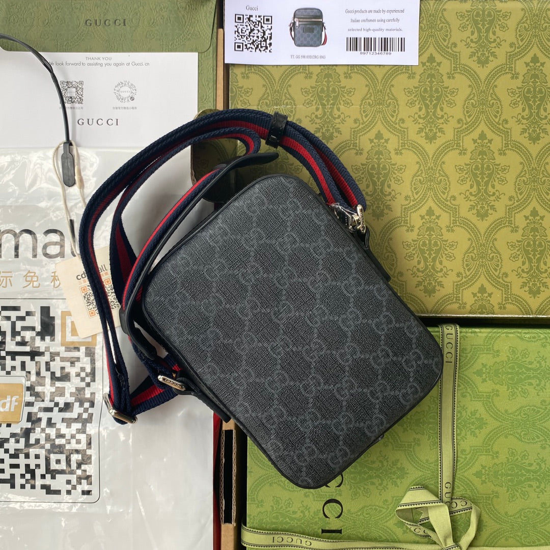 Gucci GG Messenger Bag 18cm Black
