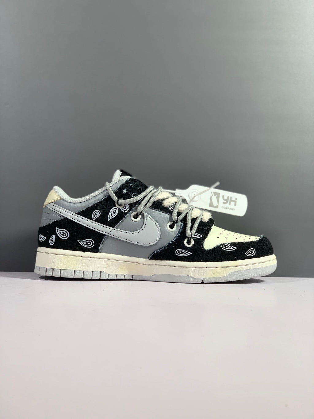 Nike SB Dunk Low Top