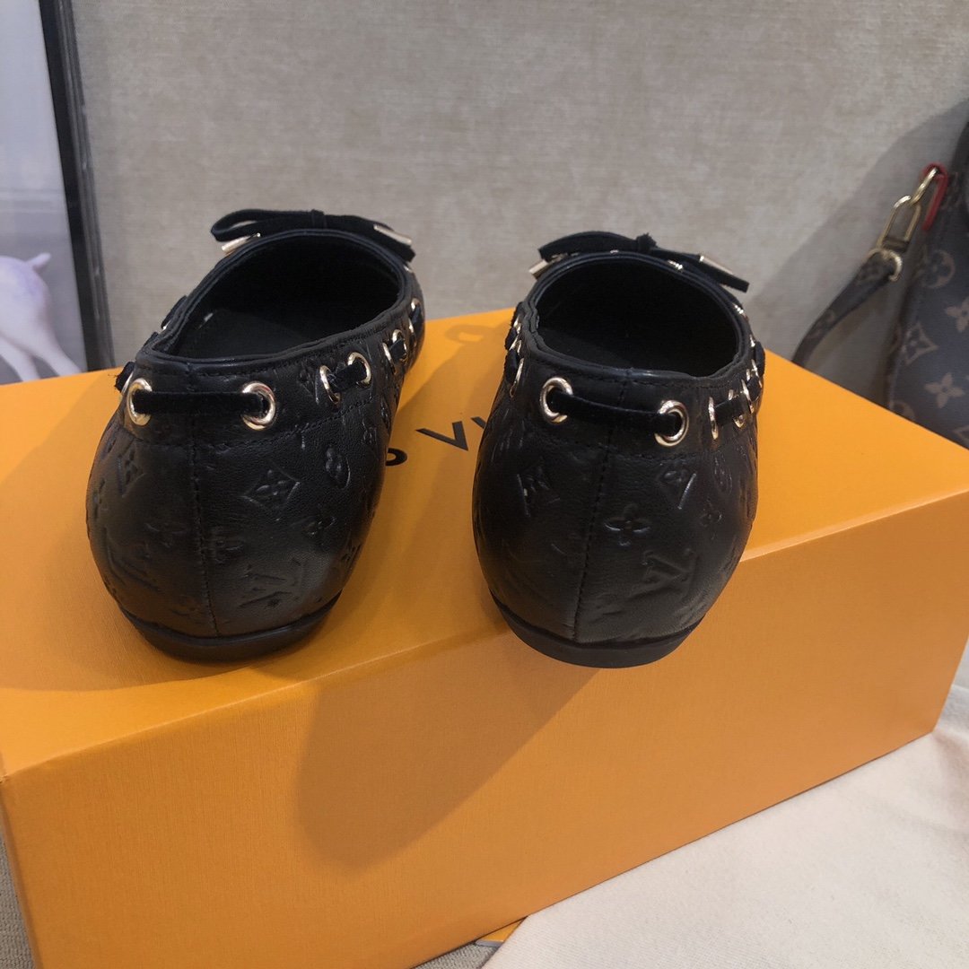 Louis Vuitton Gloria Flat Loafer Black