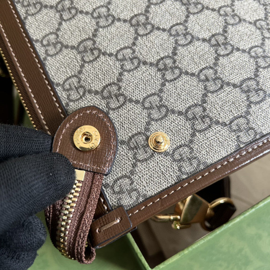 Gucci Messenger Bag With Interlocking G 21cm Brown