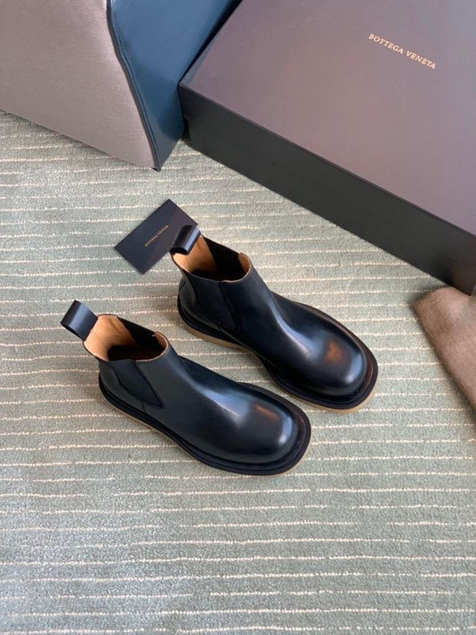 Bottega Veneta Mid Calf Booties Calfskin Leather Fall/Winter 2020 Collection, Black