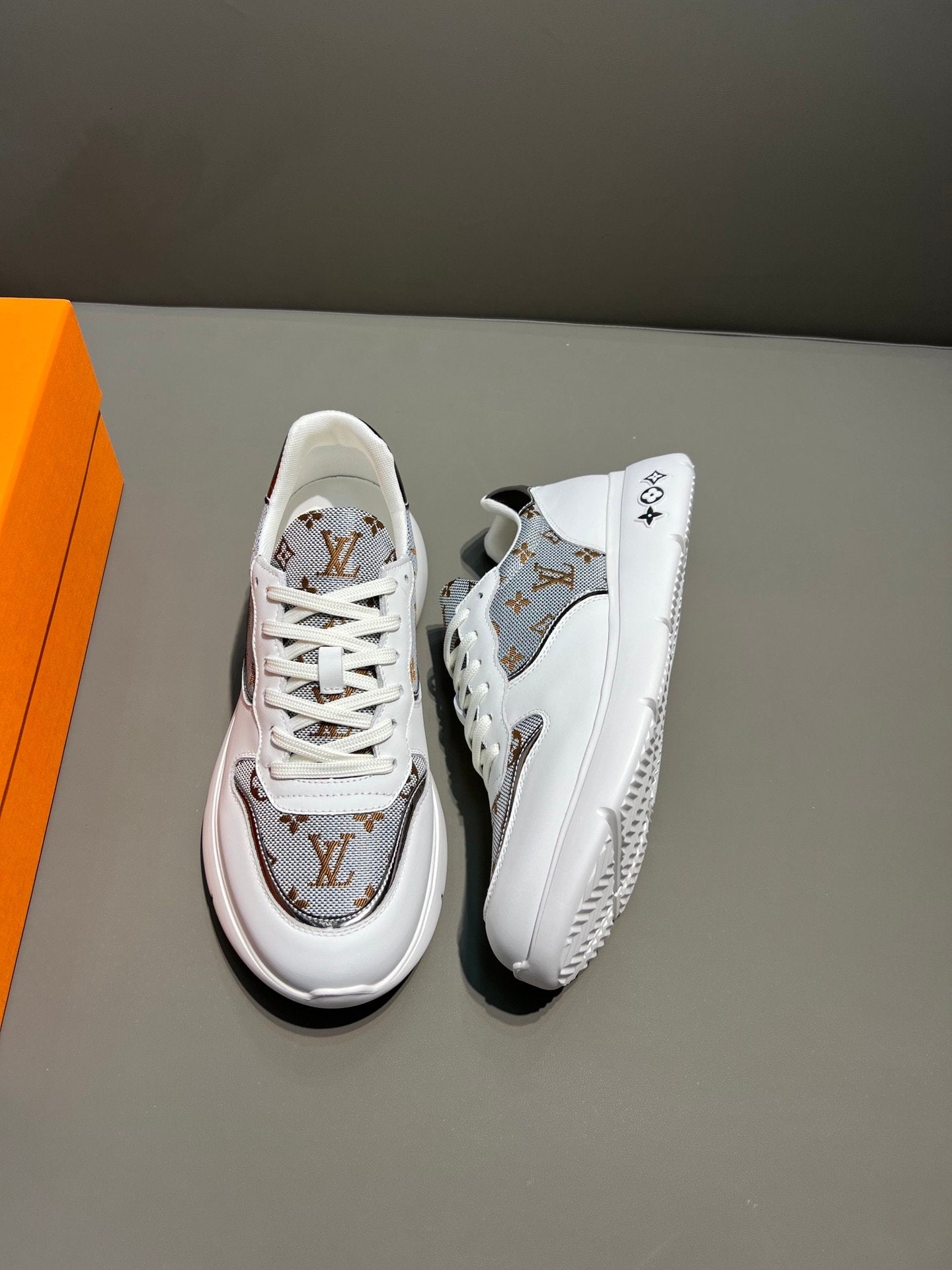 Louis Vuitton Trainer Sneaker