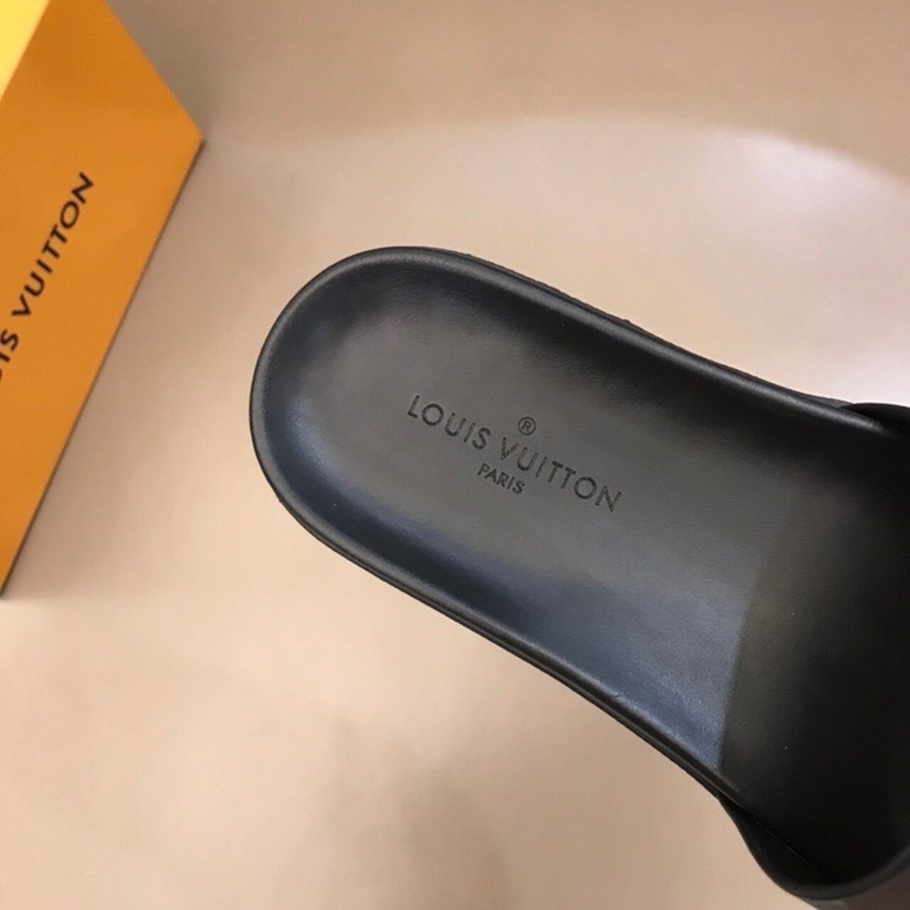Louis Vuitton Single Strap Mules Mens Sandals Canvas Spring/Summer Collection Black/Gold